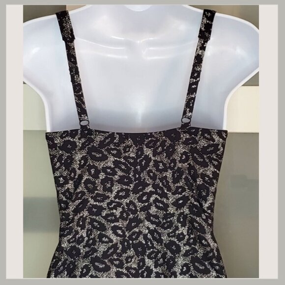 Nitpick Leopard One Piece Swimsuit Size Small - Picture 7 of 9